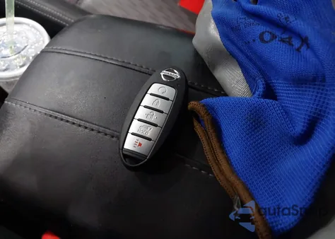 2020 Nissan Rogue Sv Intelligent Awd z USA, uszkodzony, nr VIN JN8AT2MV9LW135366